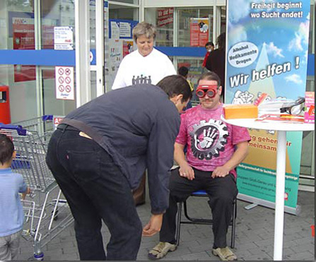 real,- Suchtwoche (Bild: Suchtbrille)