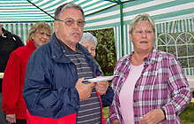 Grillfest 2011 (Bild: Ob es schon Steaks gibt )