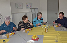  Heringsessen (Bild:Atmosph�risches 1)