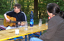 Forsthaus 2012 (Bild: Catharina mit Gitarre)