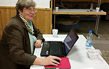 Spielnachmittag 2014 (Bild: Sarah bei der Ergebnisauswertung)