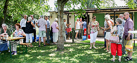 Grillfest / Jubiläum 2015 (Bild: Erste Gäste